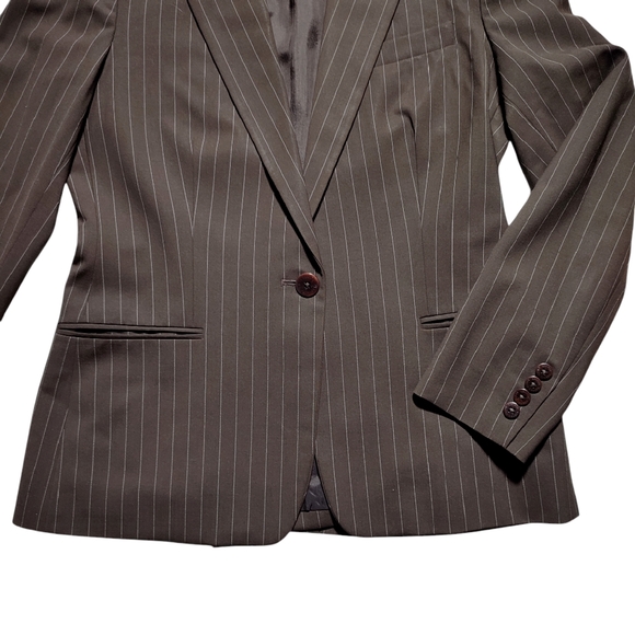 Ralph Lauren Brown w/Cream Pin Stripe Wool Blazer Size 6 Petite - Picture 4 of 13